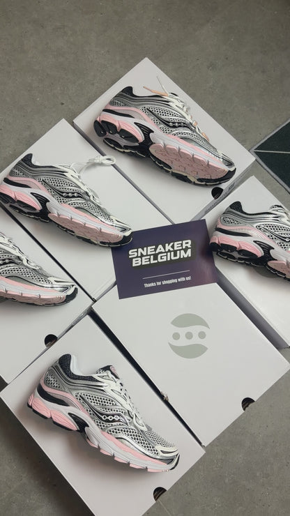 Saucony Omni 9 pink