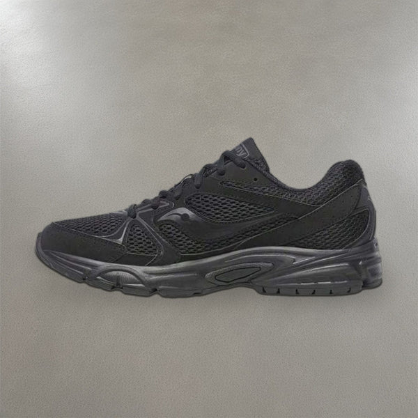 Saucony Runner Triple Black side