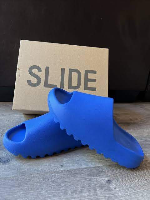 Adidas Yeezy Slide Azure pair view