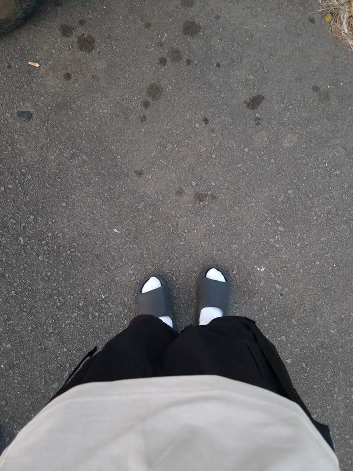 Adidas Yeezy Slide Slate Grey additional view